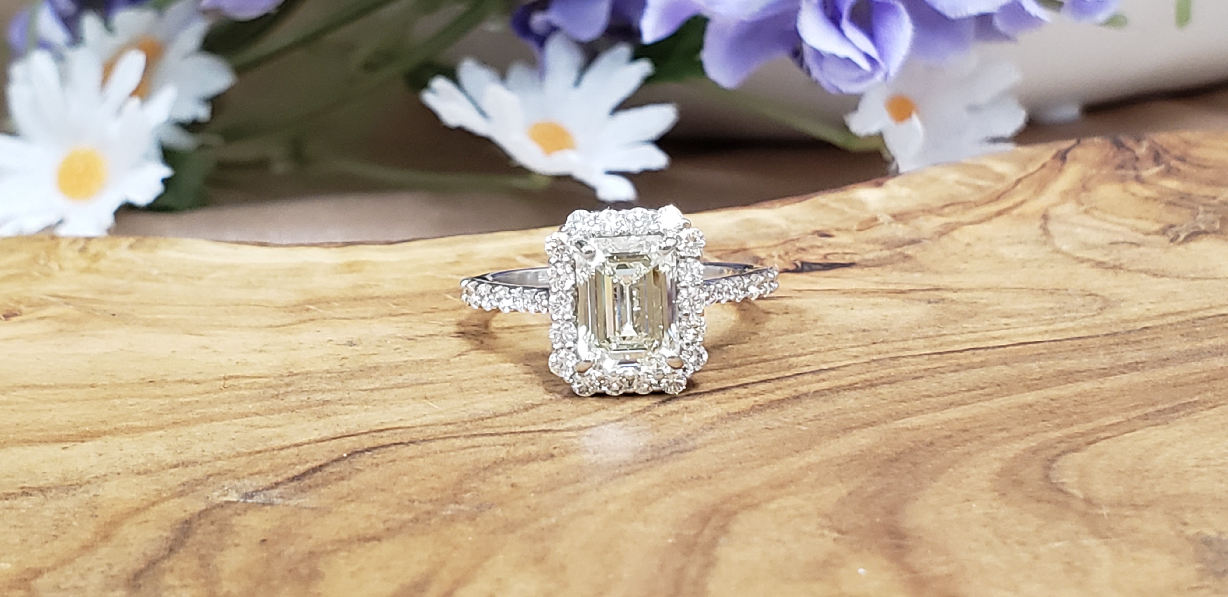 Emerald & Round Diamond Halo Ring